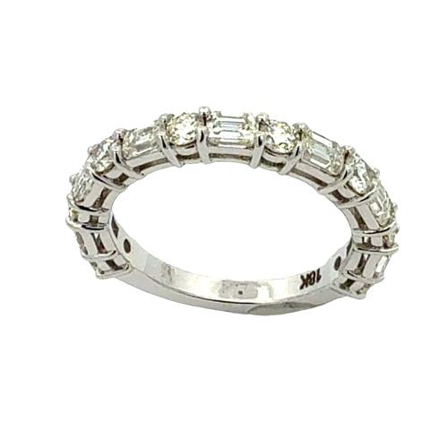 18k 5.5 White Gold Wedding Band